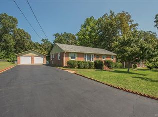 5425 S Rock Spring Dr, North Chesterfield, VA 23234