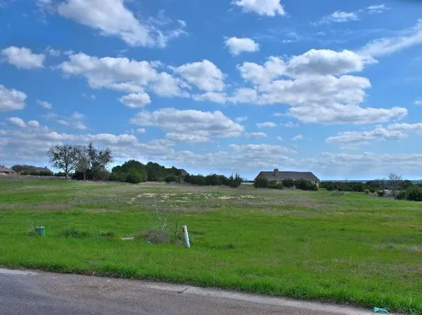 104 Angela Dr, Liberty Hill, TX 78642
