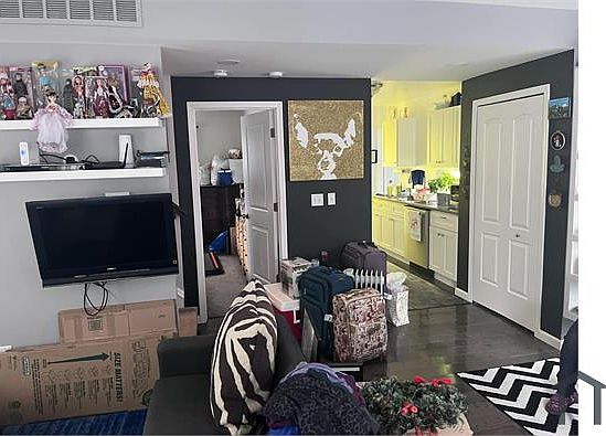 4th image of 704 Virginia Pl