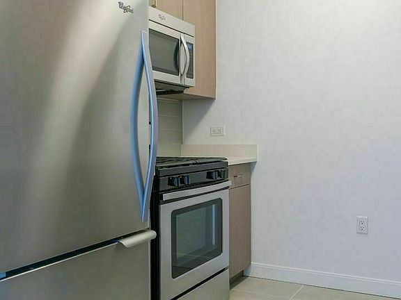 3rd image of 6155 Junction Blvd APT 12C