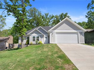 5 Metfield Dr, Bella Vista, AR 72714