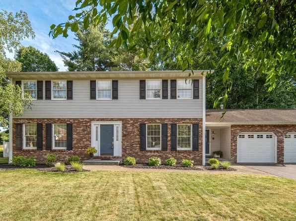 3061 New Williamsburg Drive, Schenectady, NY 12303