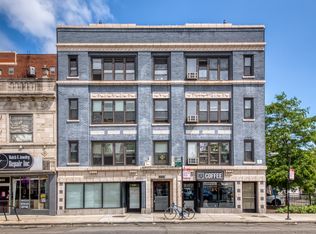 946 W Montrose Ave #946, Chicago, IL 60640