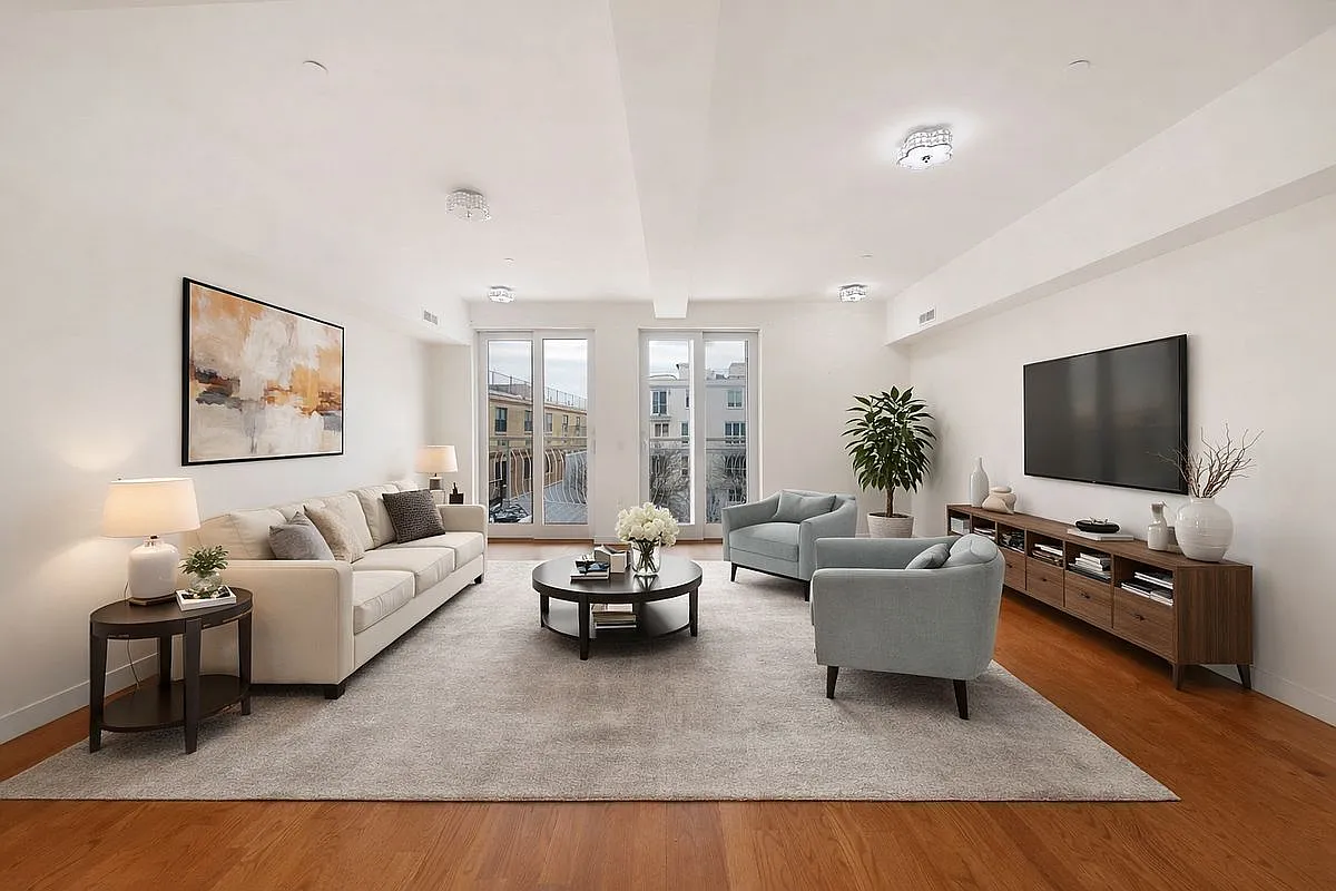 3112 Emmons Ave #206 photo 1