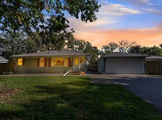 11832 Crawford Rd W, Minnetonka, MN 55343