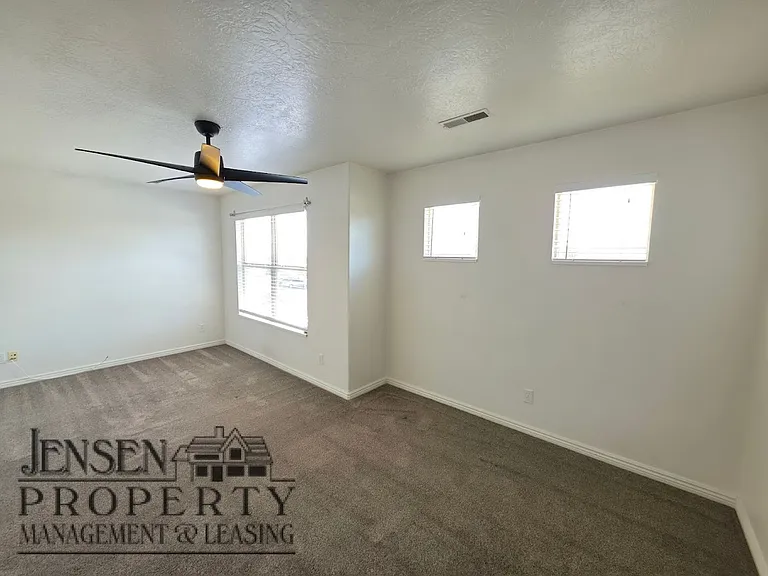 3155 S Hidden Valley Dr #105 — Photo 12