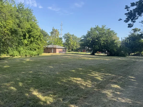 2nd St, Cooper, TX 75432