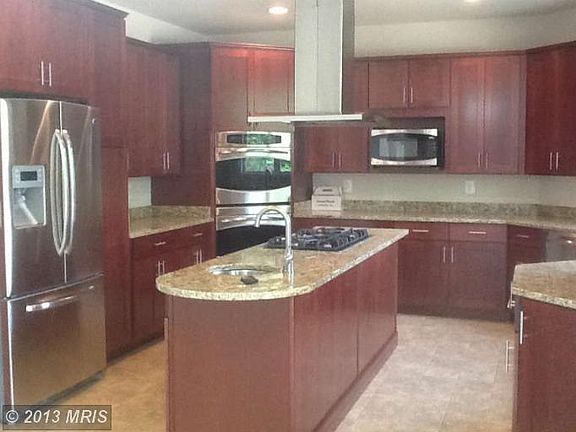 4th image of 10363 Tydings Ct