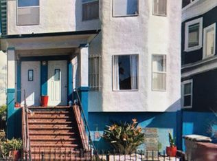 1522 Myrtle St, Oakland, CA 94607