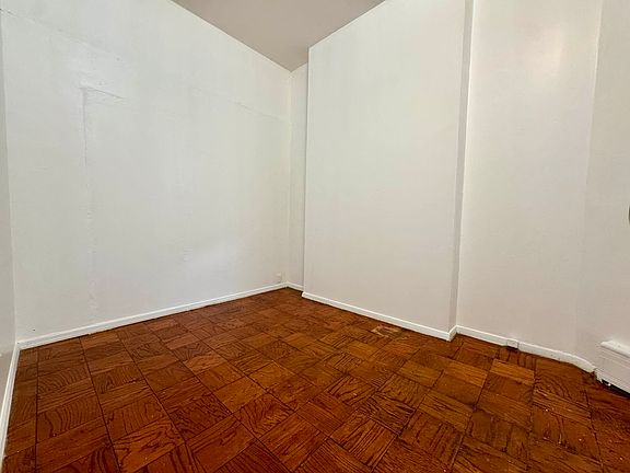 5th image of 301 E 110th St APT 4B