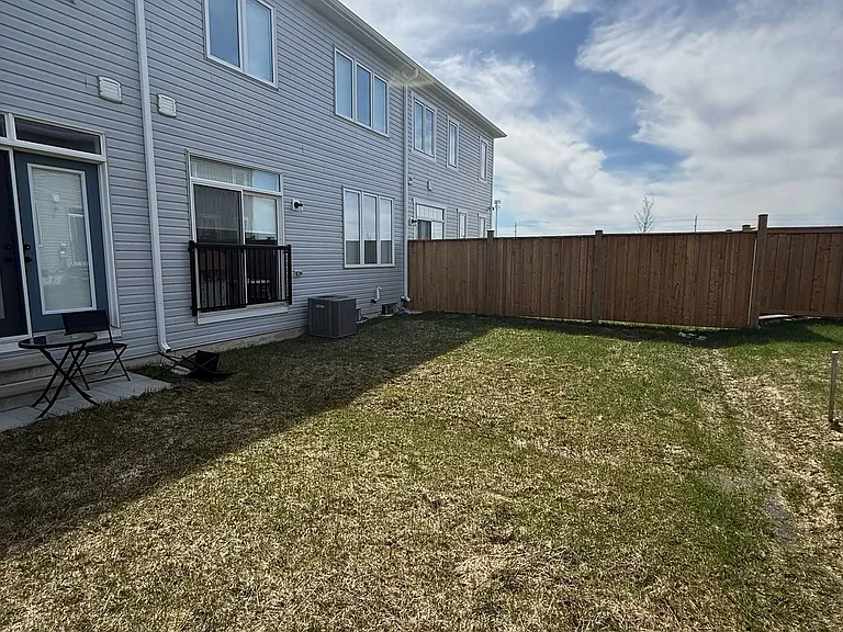703 Potawatomi Cres — Photo 16