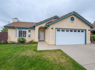233 W Riverside Ct, Santa Maria, CA 93458