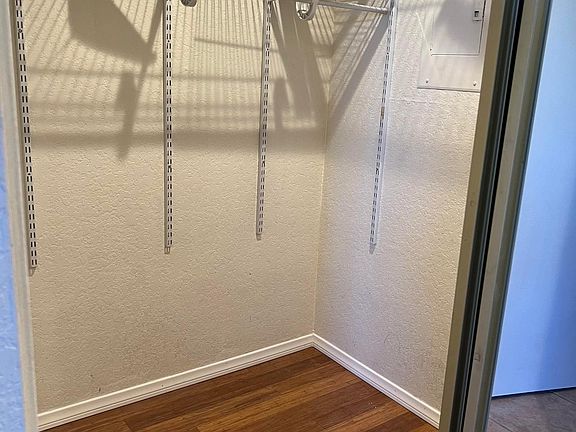 5th image of 2601 S Broadmoor Dr APT 3