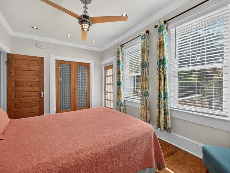 1555 Belmonte Ave — Photo 24