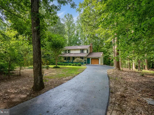 8530 Stevenson Dr, King George, VA 22485