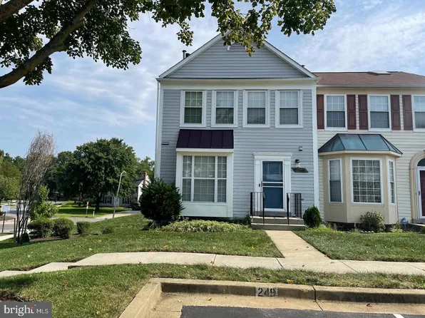 857 Lake Shore Dr, Bowie, MD 20721