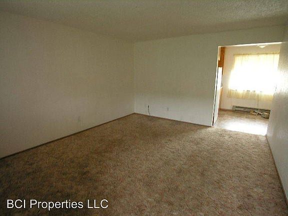3rd image of 3821 S Thompson Ave APT 6