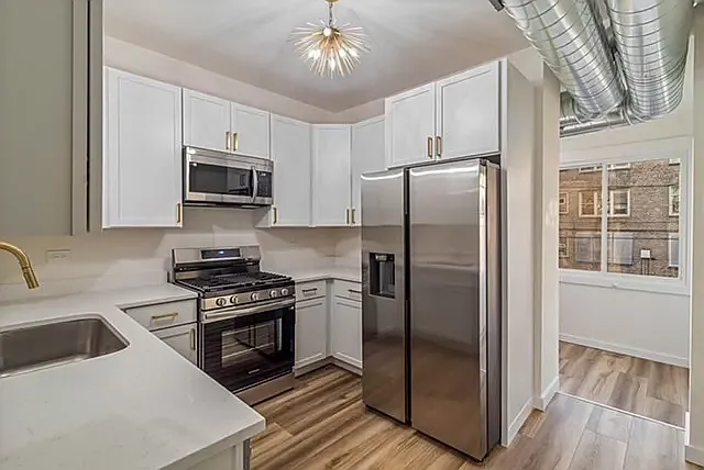 1018 N Harding Ave #2 — Photo 7