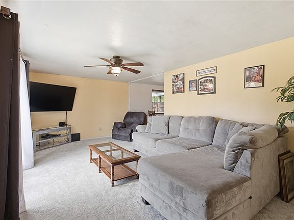 5th image of 42 Manor Rd