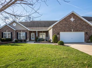 5544 Wooded Creek Dr, Saint Charles, MO 63304