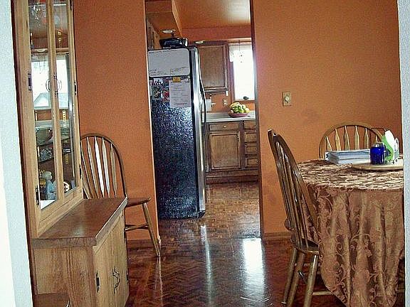 This pic is old. Wall is gone.
