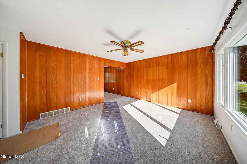 3rd image of 11 Amelia Drive