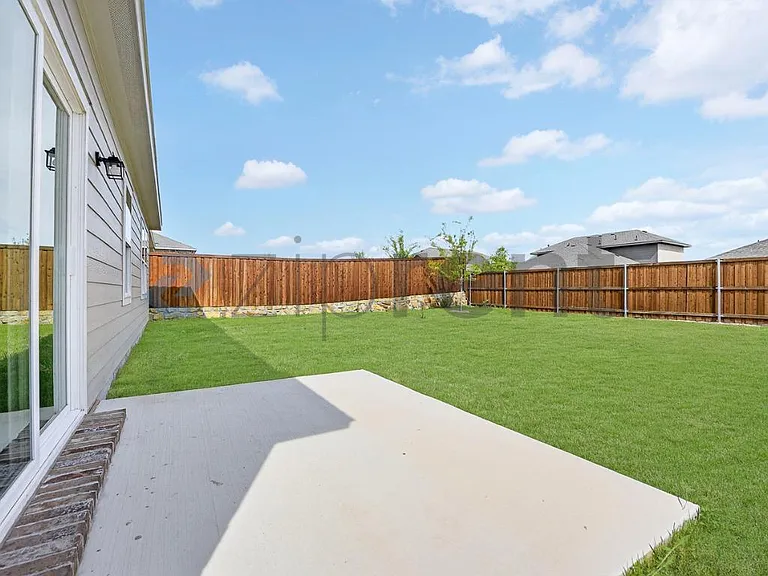 1317 Kennedy Rd — Photo 25
