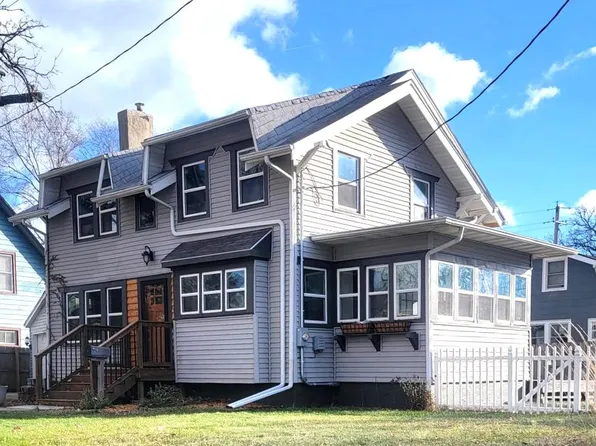 718 Clinton Ave, Des Moines, IA 50313