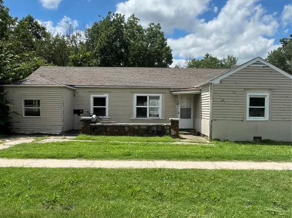 321 W 14th St, Bartlesville, OK 74003