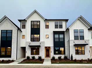 2076 Conductor Ln, Thompsons Station, TN 37179