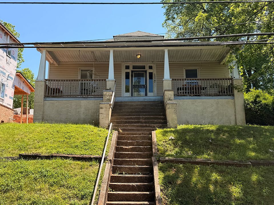 1st image of 1204 Valley Ave