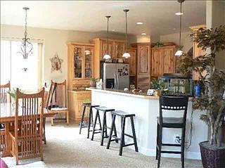 3rd image of 2714 Goldenrod Ln