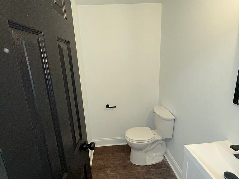 2028 Druid Hill Ave — Photo 24