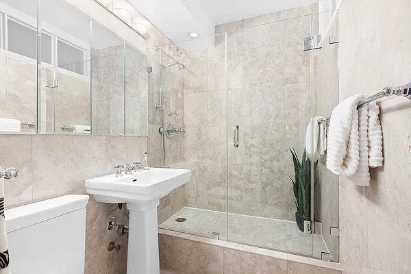 Sold by Compass | media 23