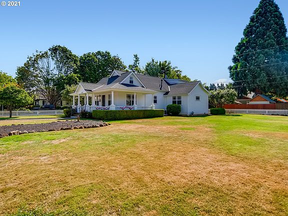 2nd image of 1593 Willamette Falls Dr