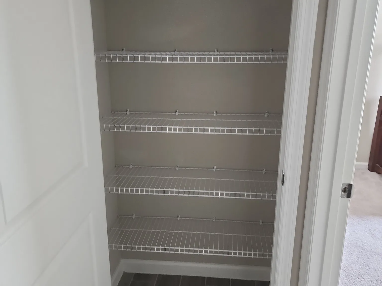 1 bed, 1947 sqft, $850 — Photo 1