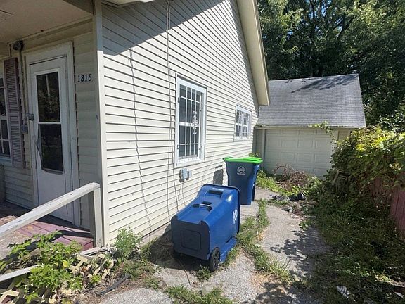 2nd image of 1815 Mack Rd