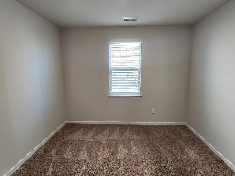 3537 Bells Lake Cir — Photo 9