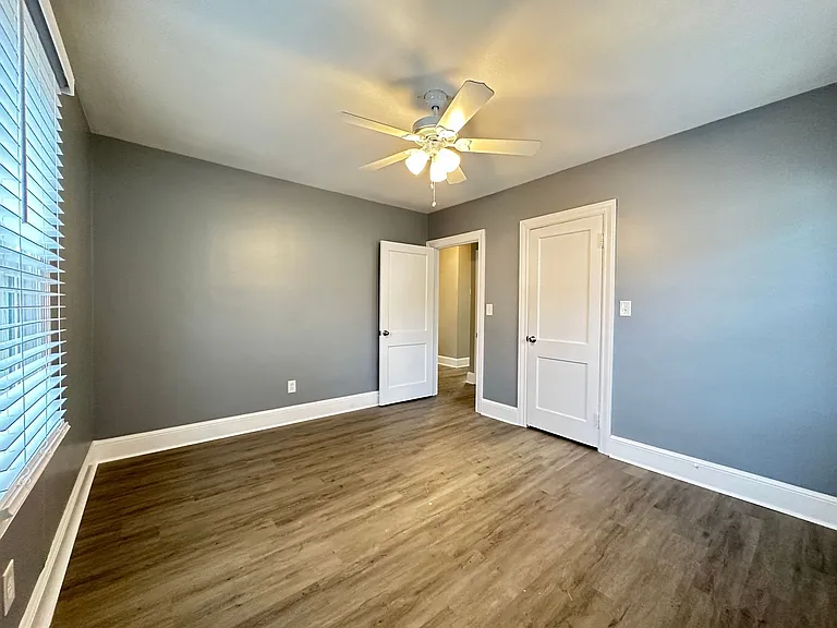 512 Pleasant St — Photo 7