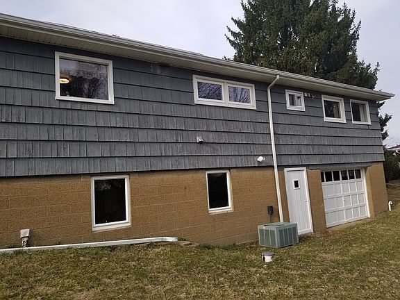 5th image of 2289 Meadow Dr