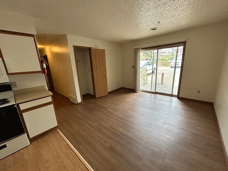426 S Johnson St #C — Photo 3