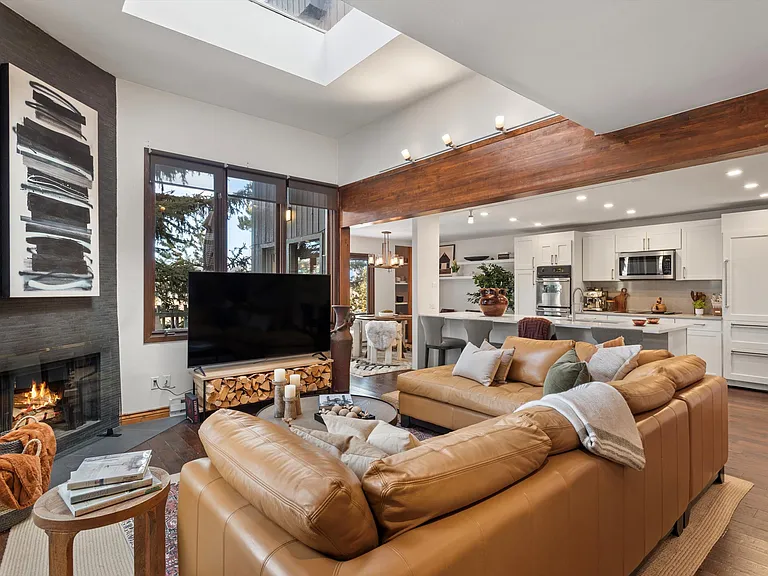 382 Meadow Ranch Dr #F4B — Photo 2