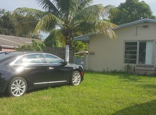 6590 Roosevelt St, Hollywood, FL 33024