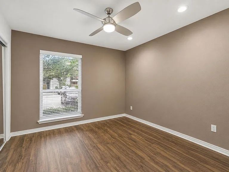 15909 Stillwood St #1085 — Photo 7