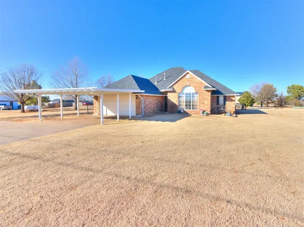 1874 E Rock Creek Rd, Tuttle, OK 73089