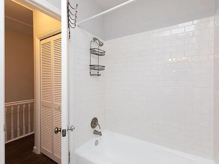 955 25th St NW — Photo 22