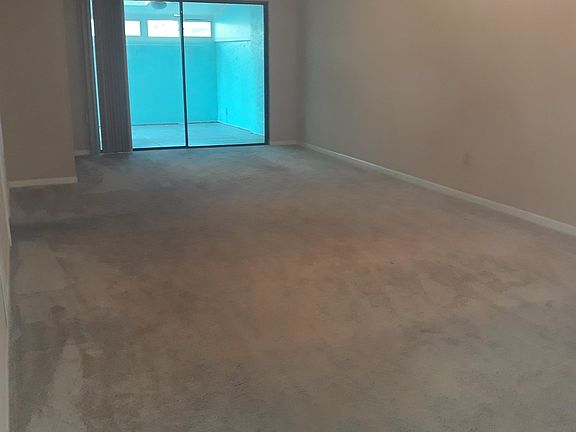 2nd image of 3055 Casa Del Sol Cir APT 106