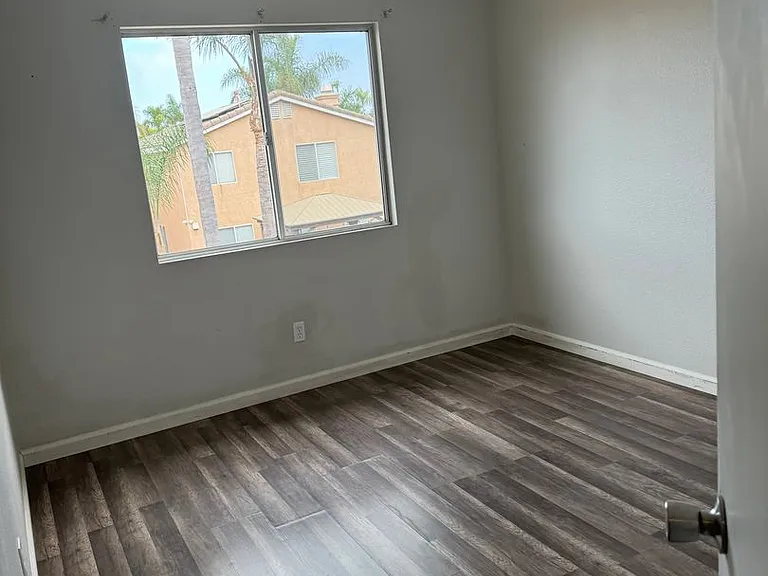 3215 Glancy Dr — Photo 11