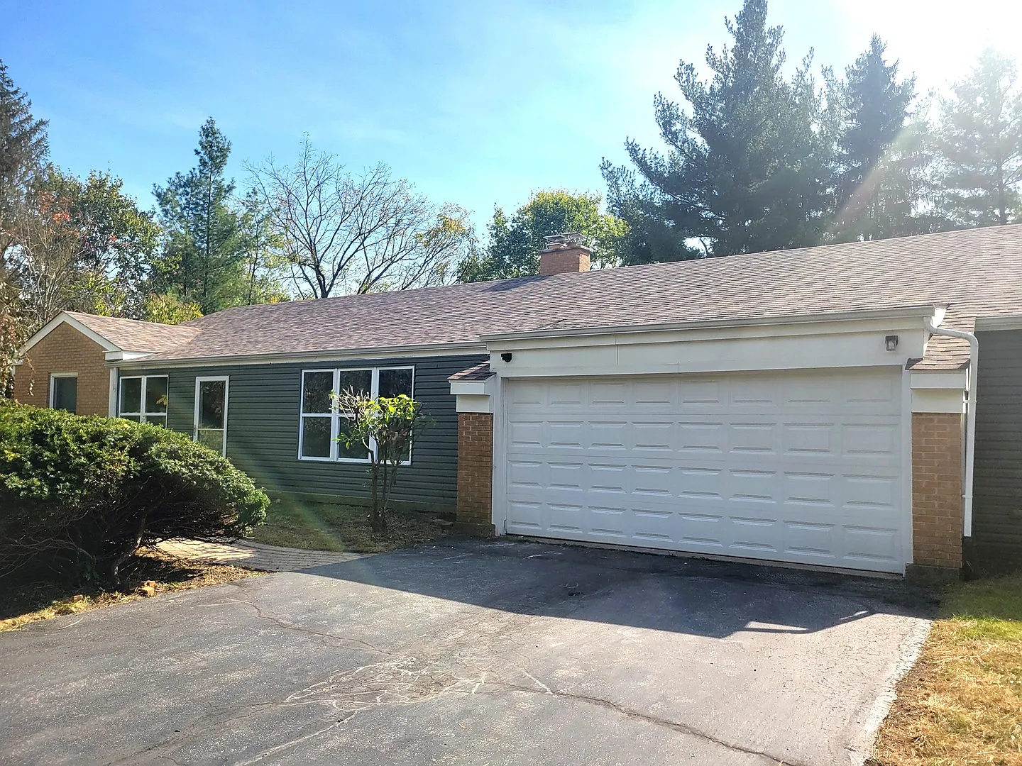 831 Winmoor Dr photo 1