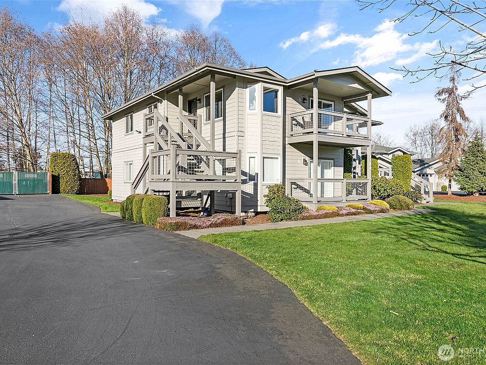 1st image of 1388 Bayview Court #201